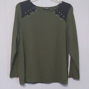 Susan Graver Weekend green and black top